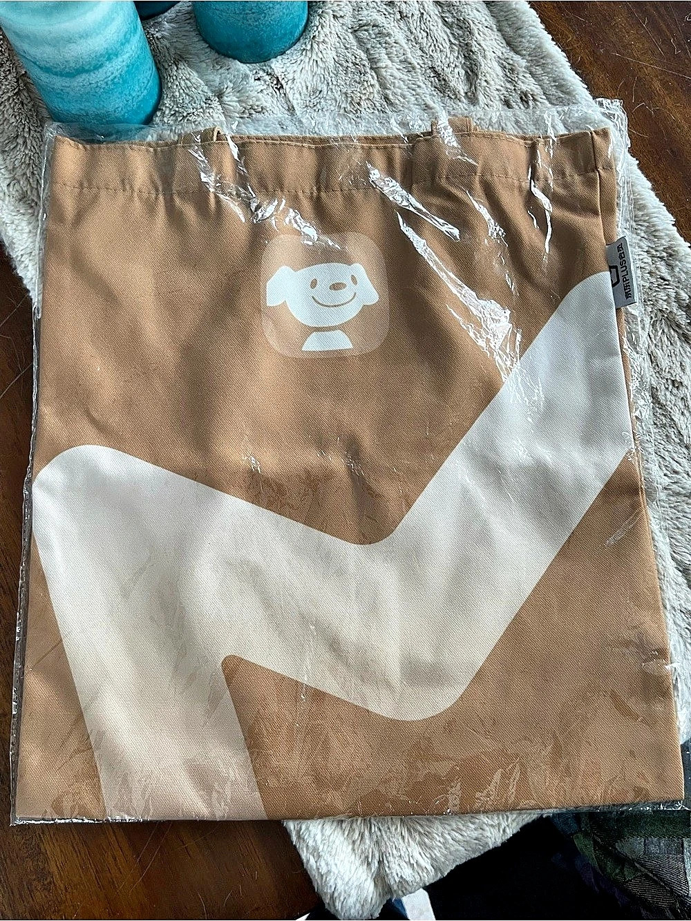MCM Logo Canvas Tote Bag Tan White NIP Rare Promotional - Picture 2 of 2